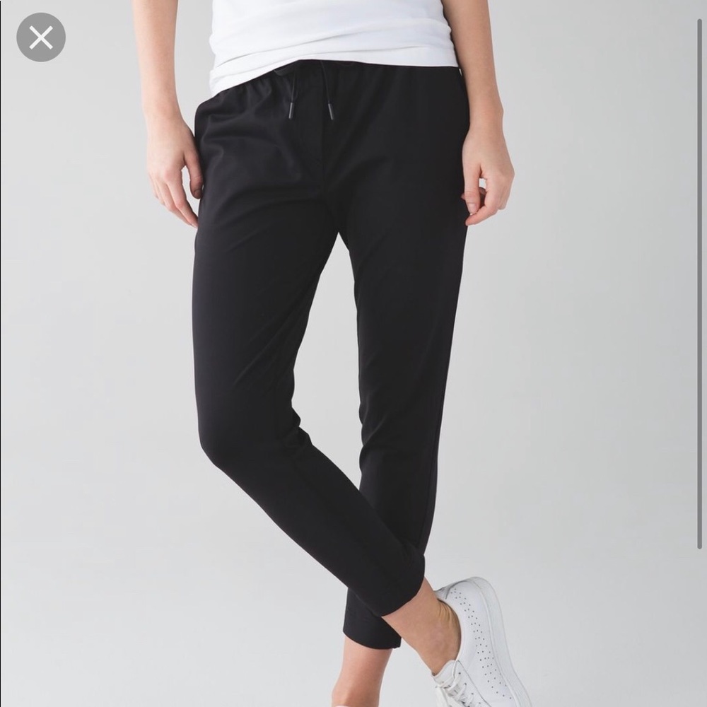 Lululemon jet crop slim